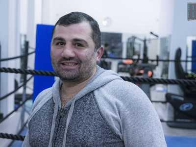 ...l'ex boxeur georgiano Konstantine Kupatadze...